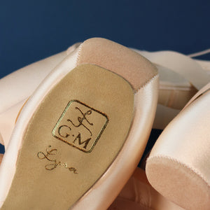 Gaynor Minden Lyra Pointe Shoes SUPPLE SHANK (pink bag)