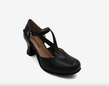 Load image into Gallery viewer, Capezio Charlotte 2.5&quot; Character Shoe  829W
